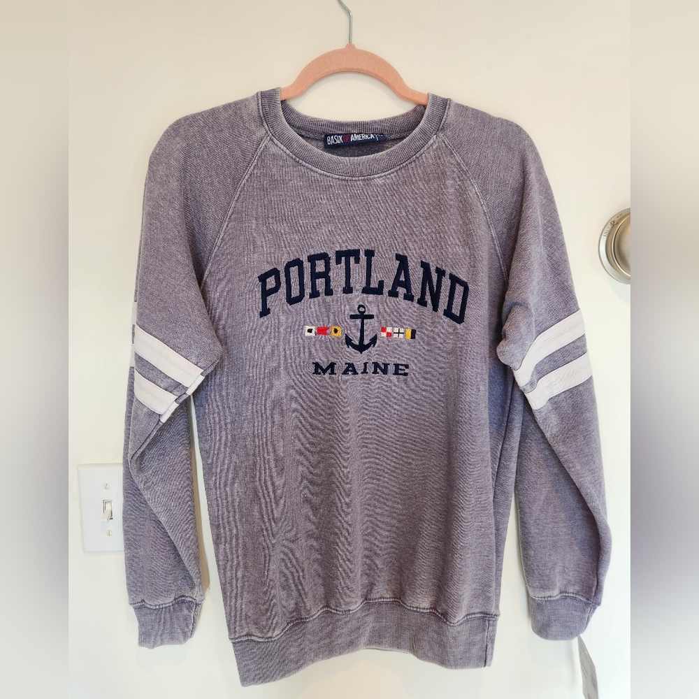 NWT Basix of America Portland Maine Sweatshirt S